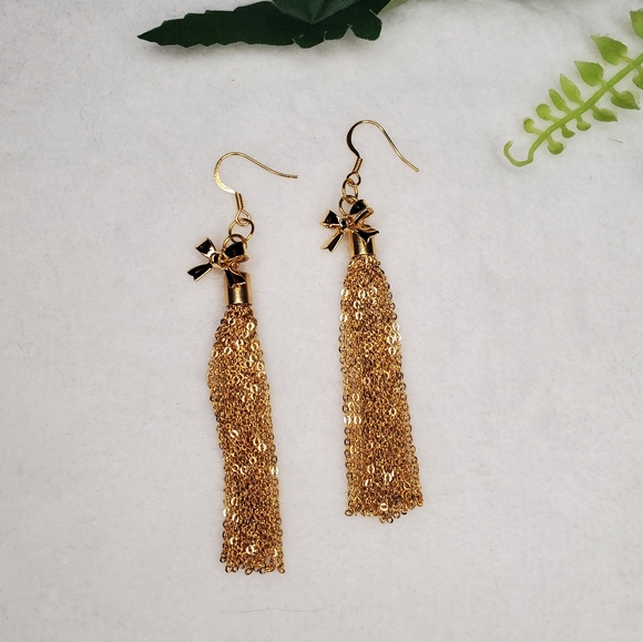 Tassel & Bow Earrings - Picture 3 of 5